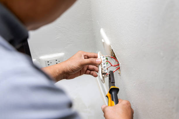 Best Commercial Electrician Services  in Roanoke, VA